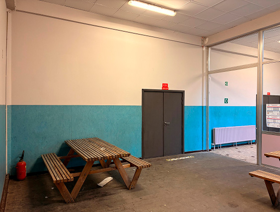 Photo de la porte extérieure du local à aménager